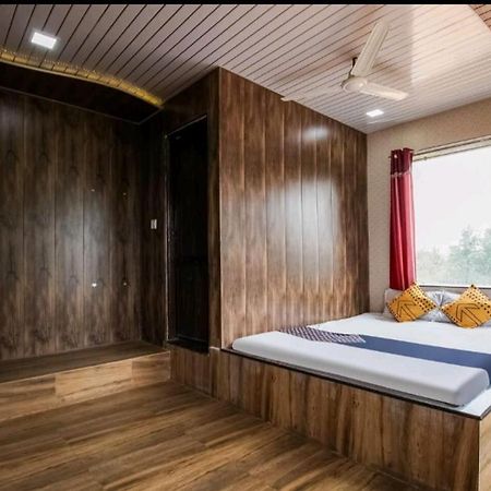 New Natraj Hotel Chikhaldara Bagian luar foto