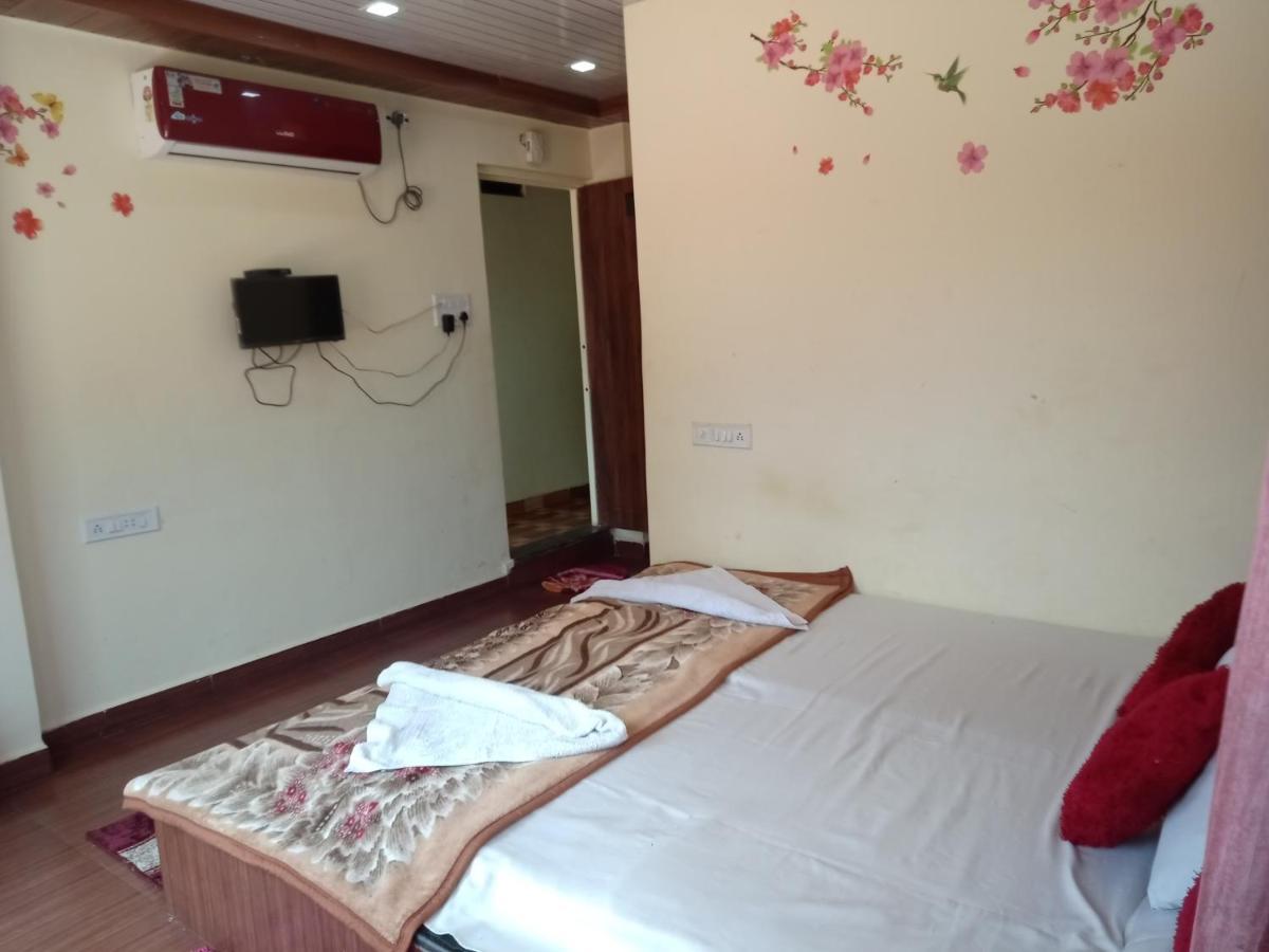 New Natraj Hotel Chikhaldara Bagian luar foto